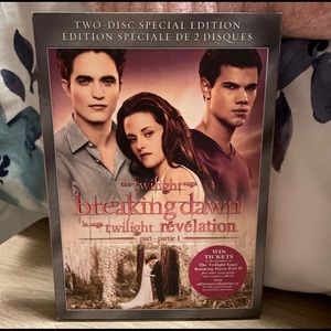 SOLD❌New Twilight Breaking Dawn 2 Disc Edition